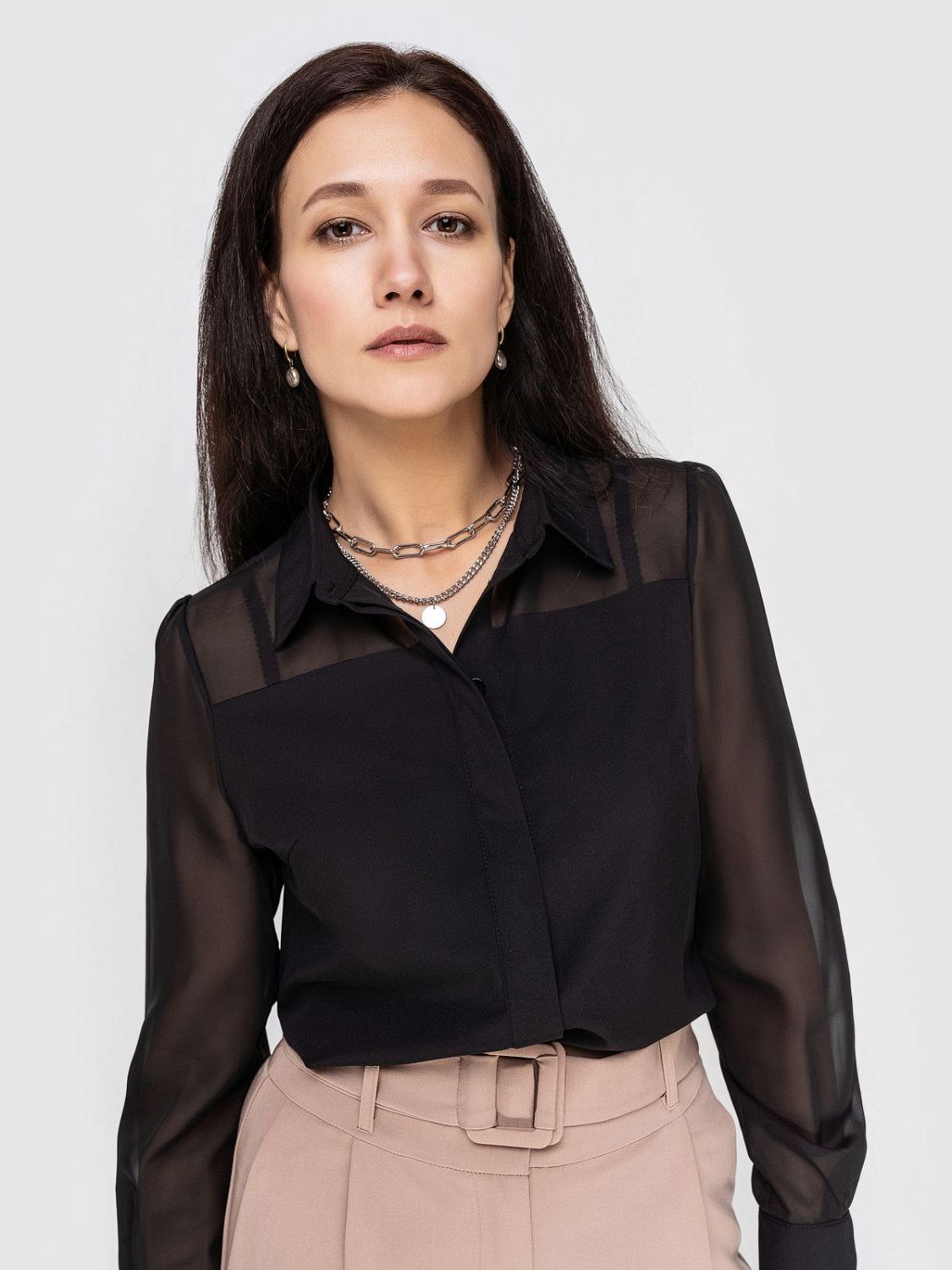 Блузки темных оттенков