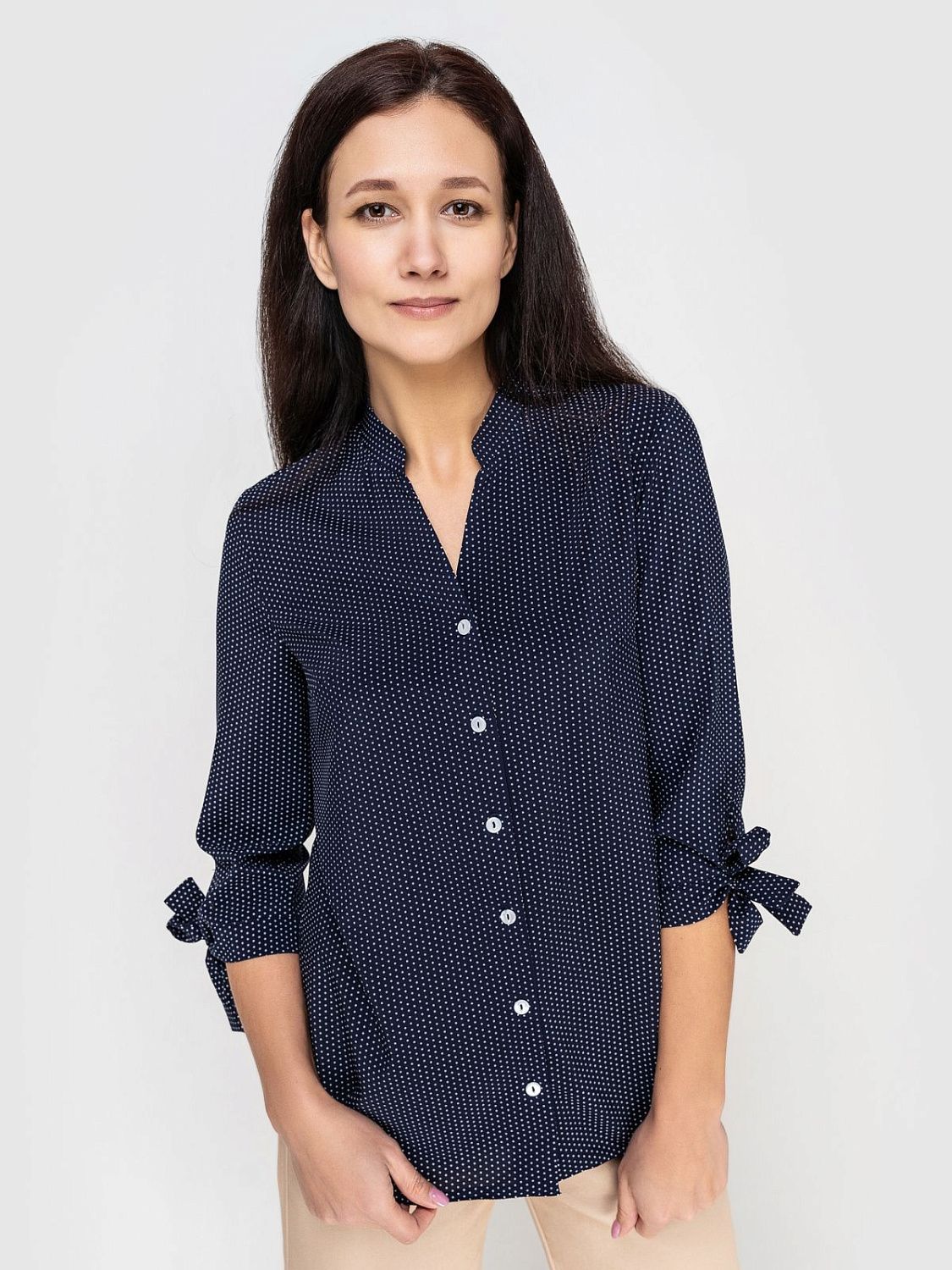 Блузки темных оттенков